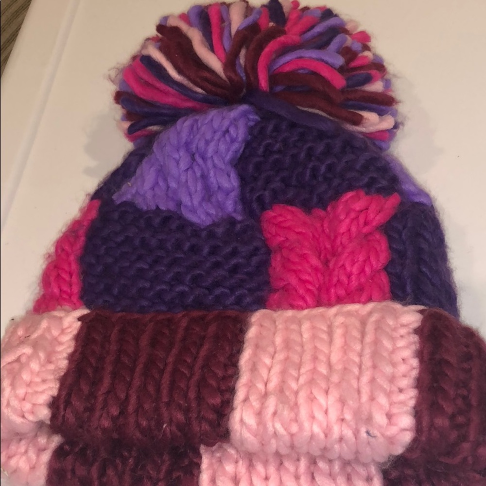 Cat & Jack Toddler girl knit beanie NWOT Pom Pom - Picture 4 of 4